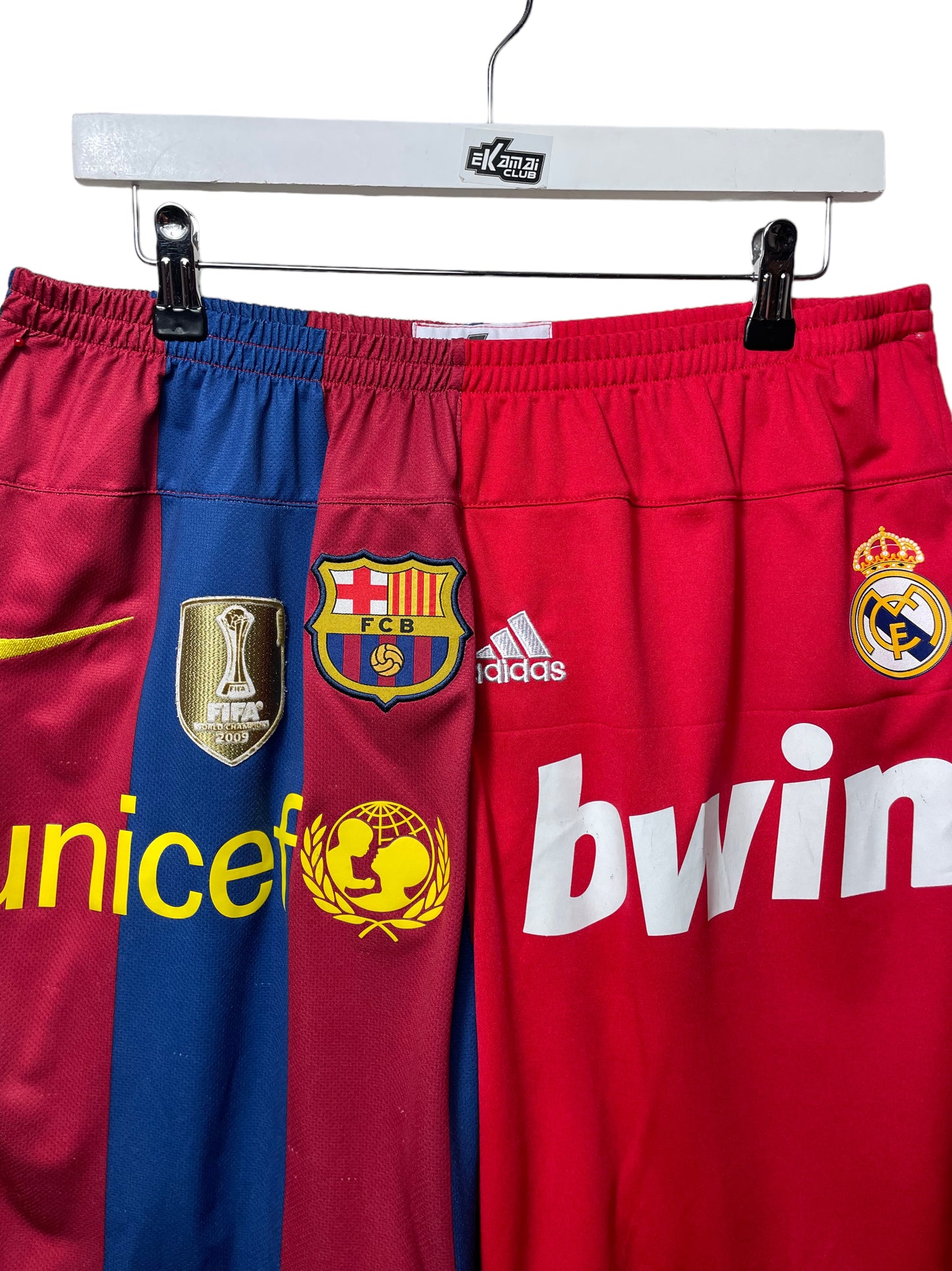 Pantalón Reworked Madrid + Barça